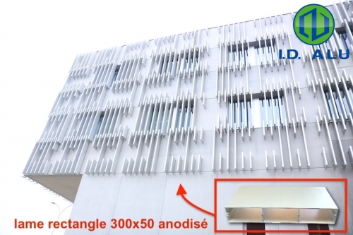 pose avec U brise soleil rectangle 9